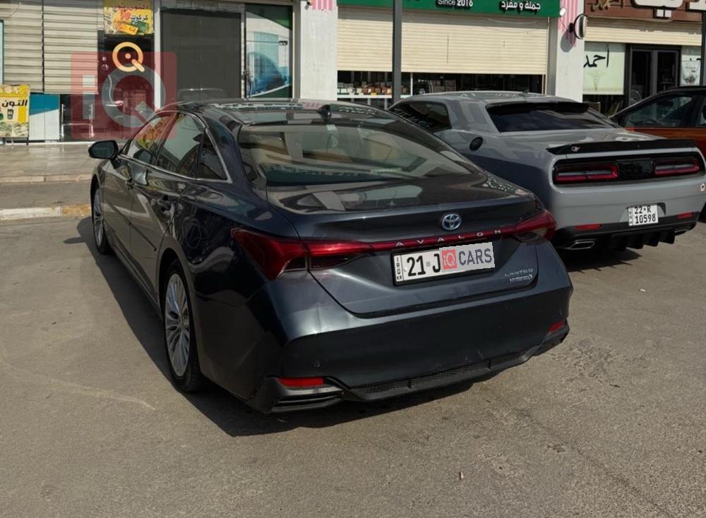 تۆیۆتا ئەڤەلۆن